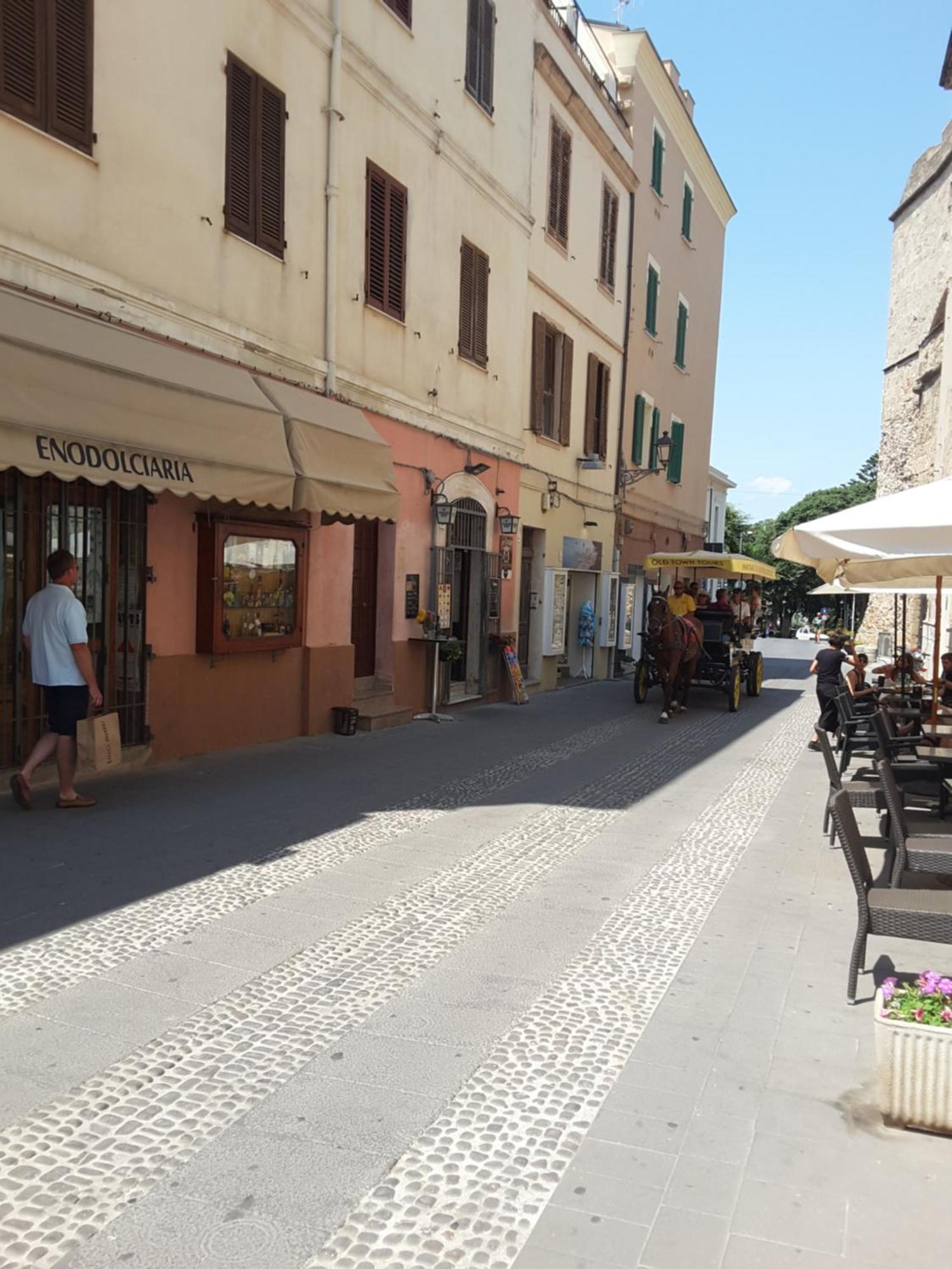 Nice Apt In A Street In Old Town Alguer Exterior foto