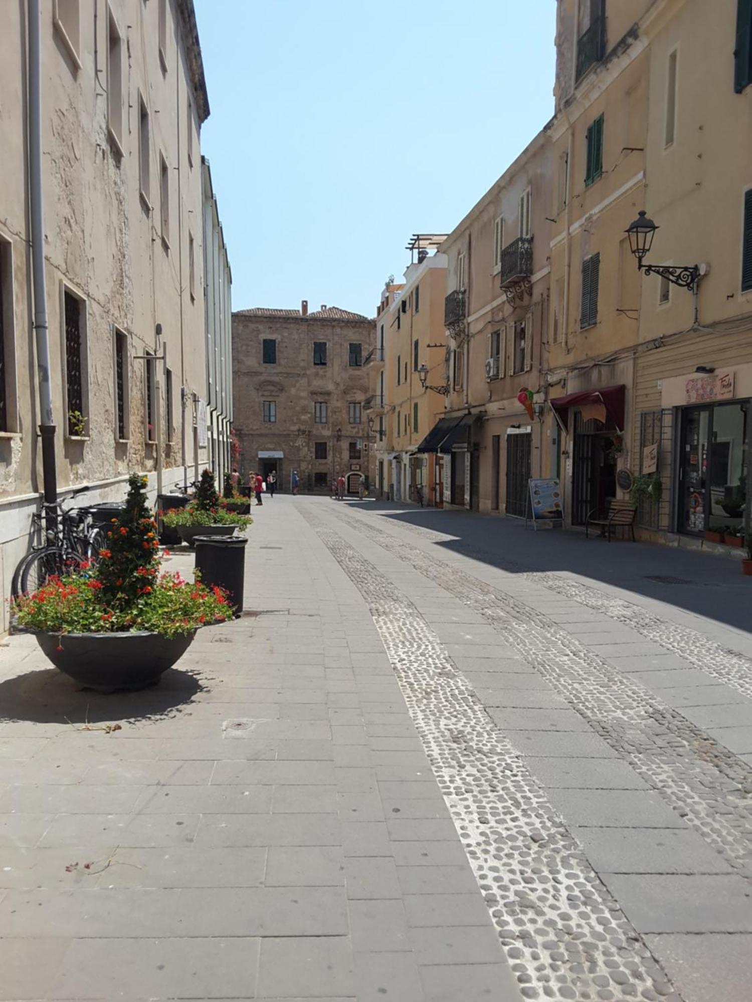 Nice Apt In A Street In Old Town Alguer Exterior foto